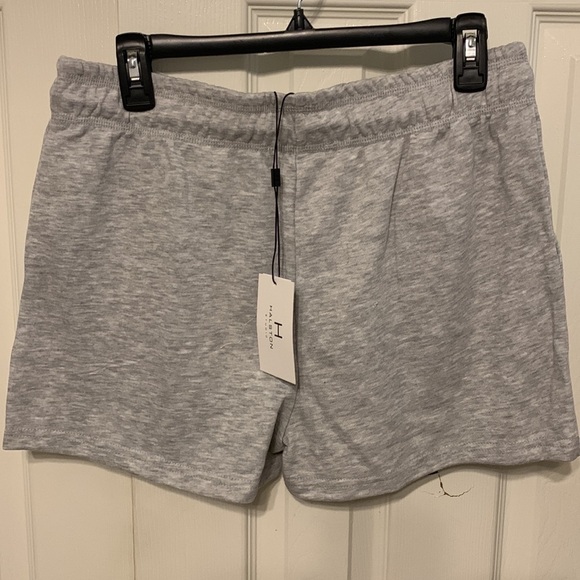 Halston Studio Shorts - Picture 4 of 7